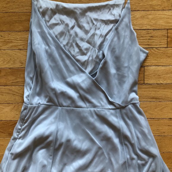 Like New Gorgeous Tristan and Iseut Women's Long Gray/Silver Formal Gown - Picture 9 of 11